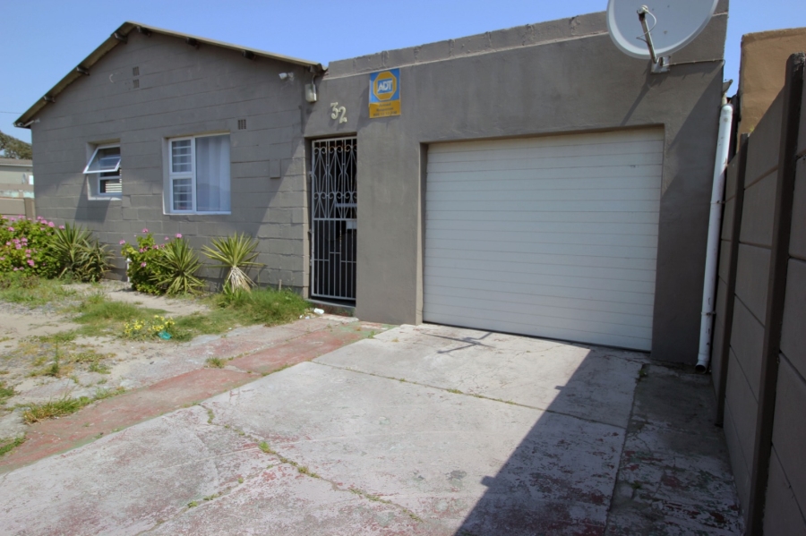 3 Bedroom Property for Sale in Elsies River Western Cape